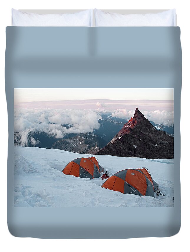Tranquility Duvet Cover featuring the photograph Sunset At High Camp On Mount Rainier by Tony Barber