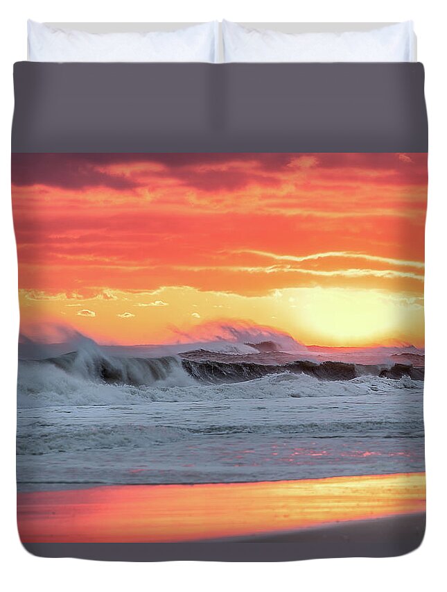 Seascape Duvet Cover featuring the photograph Sunset by John Randazzo
