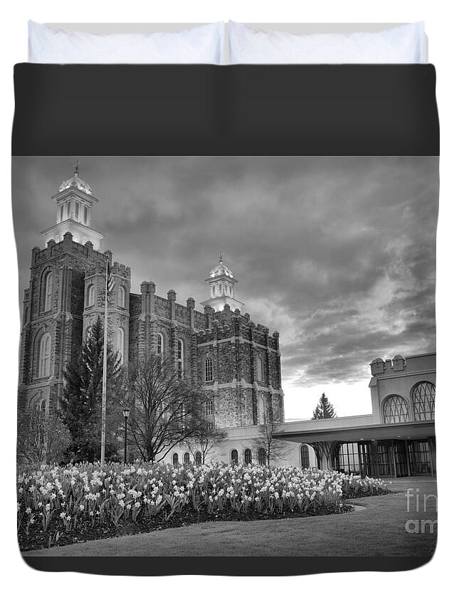 Logan Temple Duvet Cover featuring the photograph Sunset Over The Logan Temple Grounds Black And White by Adam Jewell