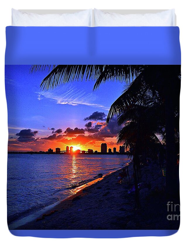 Miami Duvet Cover featuring the photograph Sunset by Thomas Schroeder