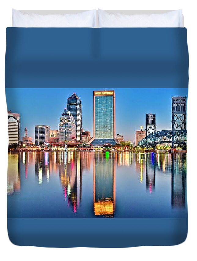 Jacksonville Duvet Cover featuring the photograph Sunshine State Panoramic in Jacksonville by Frozen in Time Fine Art Photography