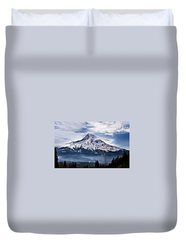 Tranquility Duvet Cover featuring the photograph Super Mountain by Darrell Wyatt