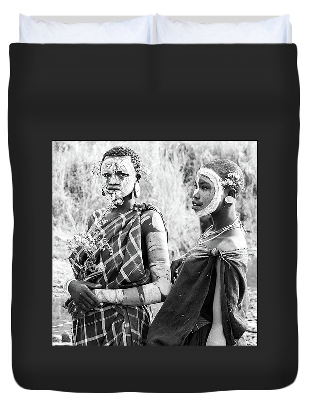 Portrait Duvet Cover featuring the photograph Suri Girls with flowers by Mache Del Campo