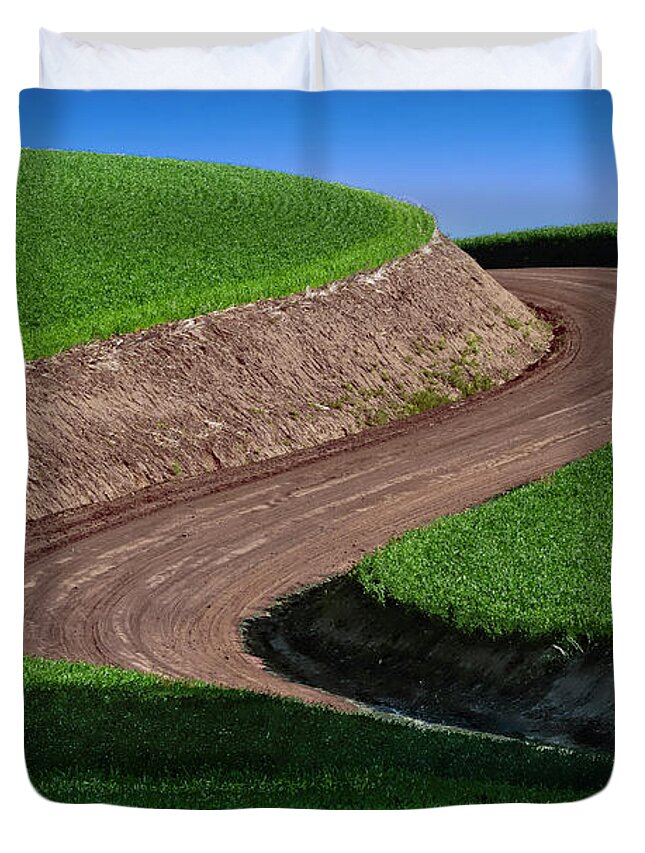 Palouse Duvet Cover featuring the photograph The Curve by Joe Paul