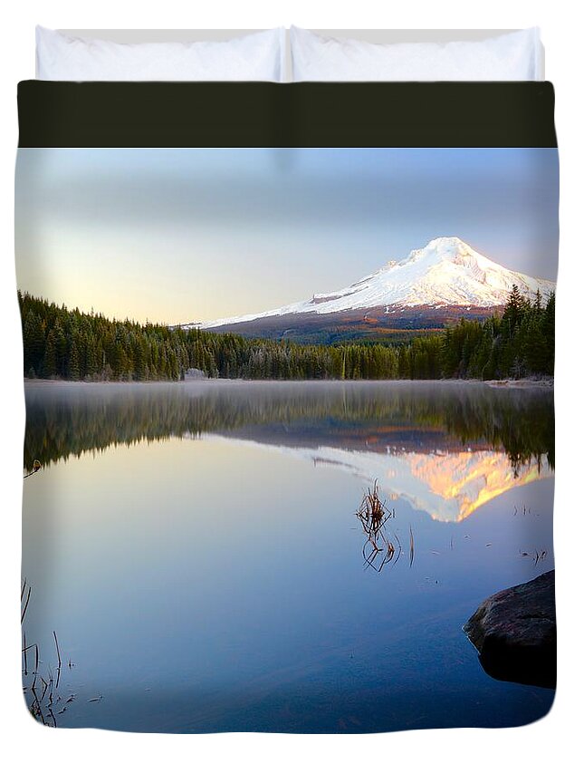 Landscape Duvet Cover featuring the photograph Trillium at Dawn by Todd Kreuter