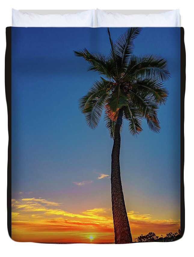 Images And Videos By John Bauer Johnbdigtial.com Duvet Cover featuring the photograph Tuesday 13th Sunset by John Bauer