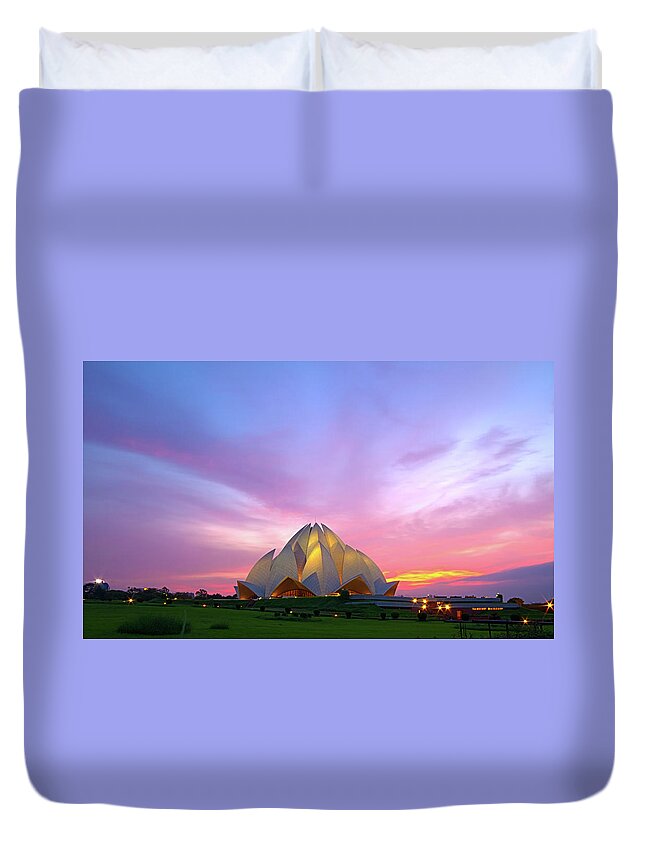 Tranquility Duvet Cover featuring the photograph Twilight Raaga by Charlie Joe