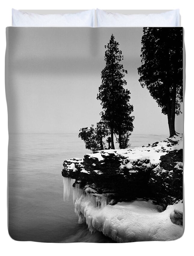 Lake Michigan Duvet Cover featuring the photograph Usa, Wisconsin, Lake Michigan, Shore by Alex L. Fradkin