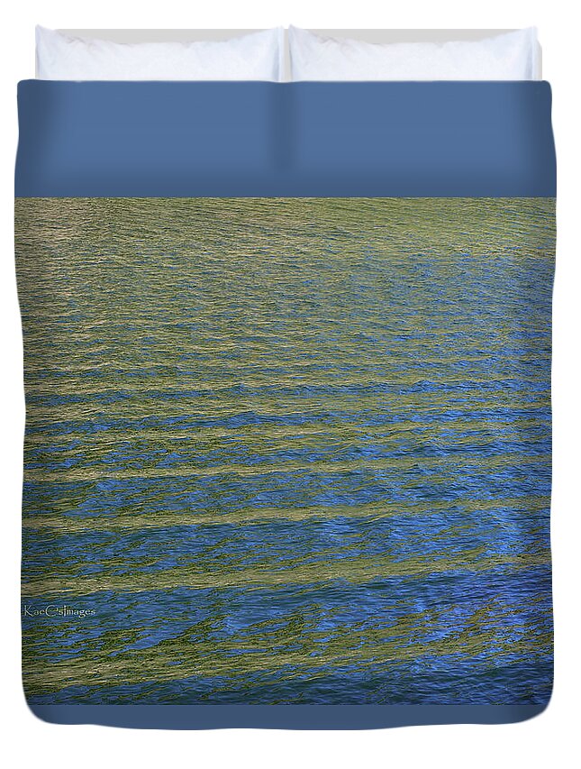 Water Duvet Cover featuring the photograph Wakes on the Missouri River by Kae Cheatham