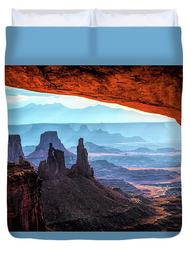 Mesa Duvet Cover featuring the photograph Washer Woman Arch by Paul LeSage
