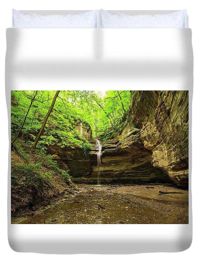Illinois Duvet Cover featuring the photograph Waterfall, Ottawa Canyon by Todd Bannor