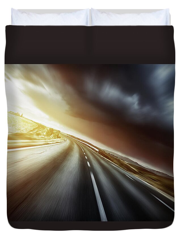 Scenics Duvet Cover featuring the photograph Way Forward In Motion by Da-kuk