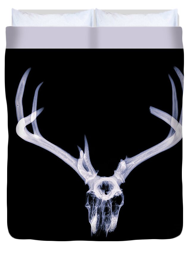 Kansas Duvet Cover featuring the photograph White-tailed Deer x-ray 014 by Rob Graham