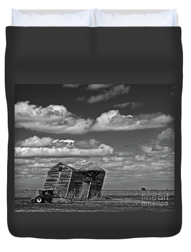 Kansas Duvet Cover featuring the photograph Windblown by Tiffany Whisler