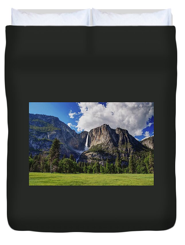 Scenics Duvet Cover featuring the photograph Yosemite Falls by Thomas Kurmeier