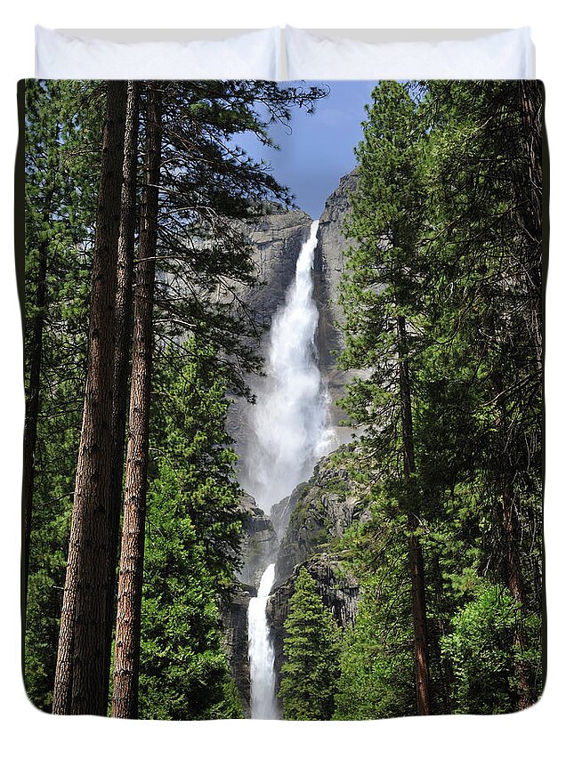 Scenics Duvet Cover featuring the photograph Yosemite National Park, Usa by Aimin Tang