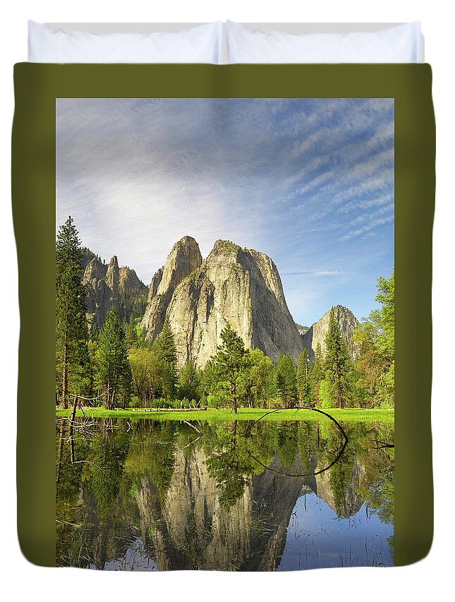 Scenics Duvet Cover featuring the photograph Yosemite Pond With Reflection Of Peaks by Gomezdavid