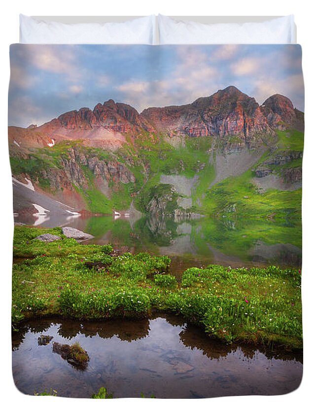 Clear Lake Duvet Cover featuring the photograph Alpine Morning #1 by Darren White
