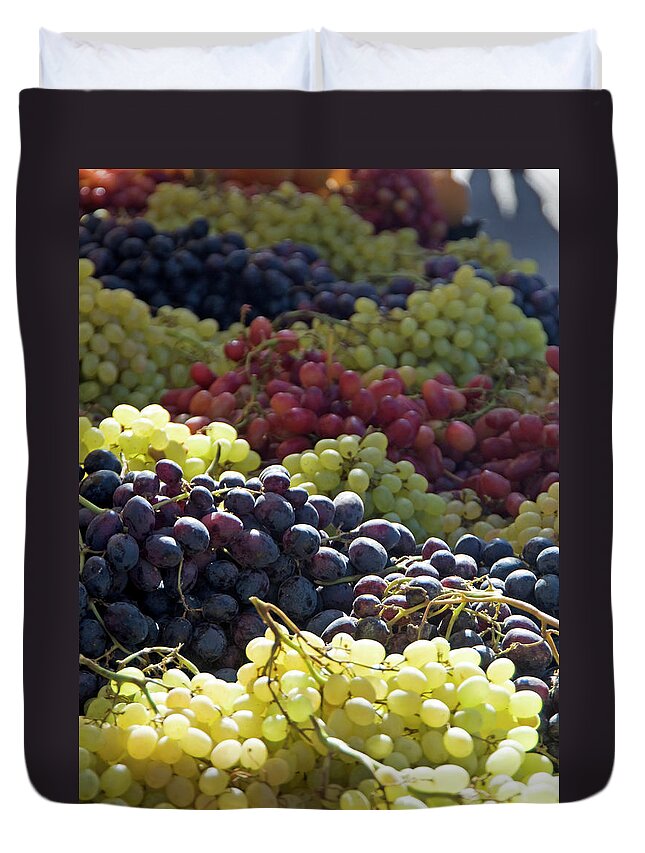 Grapes Duvet Cover featuring the photograph Embarcadero Farmers Market #1 by Robert Dann