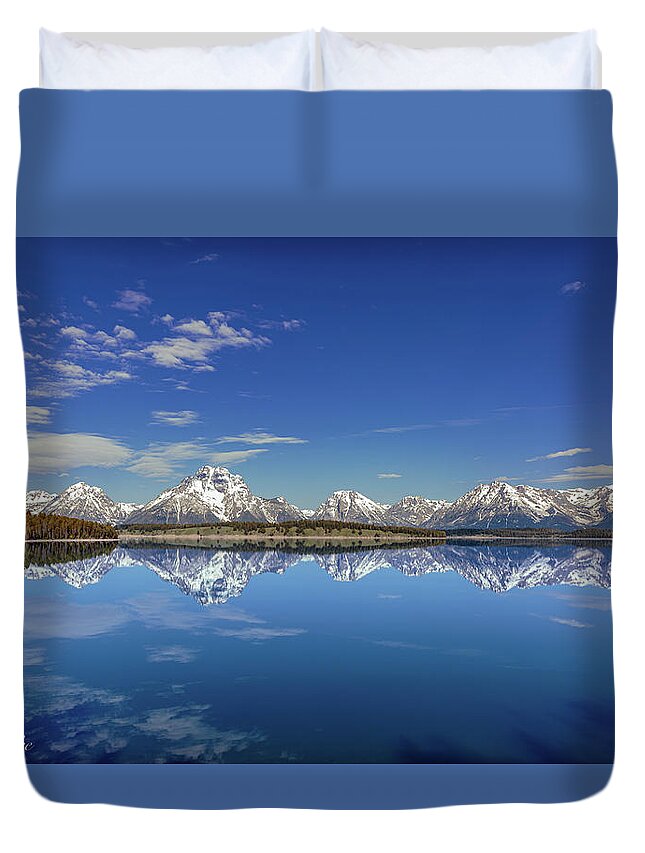 Landscape Duvet Cover featuring the photograph Jackson Lake #2 by David Lee