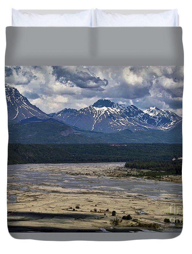 Matanuska Duvet Cover featuring the photograph Matanuska River and Mountains #1 by Kimberly Blom-Roemer