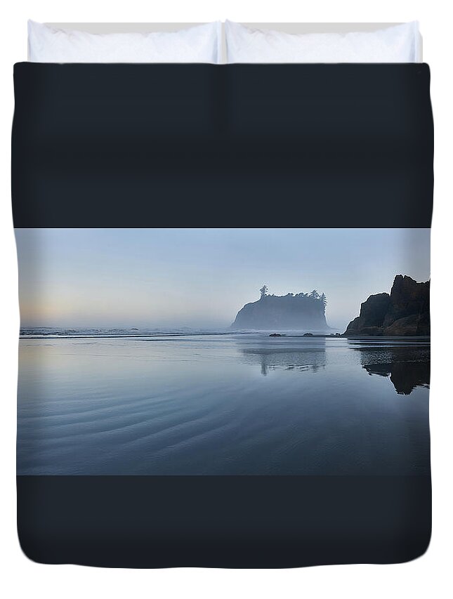 Jon Glaser Duvet Cover featuring the photograph Photographer at Olympic #1 by Jon Glaser