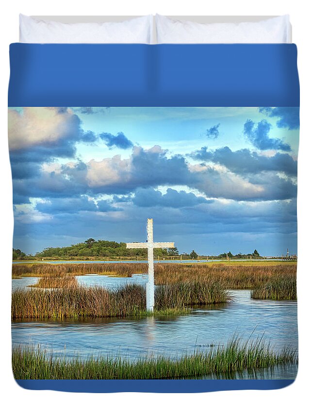 Poquoson Duvet Cover featuring the photograph Poquoson Marsh Cross #2 by Jerry Gammon