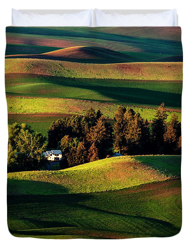Palouse Duvet Cover featuring the photograph Rolling Hills #1 by Yoshiki Nakamura