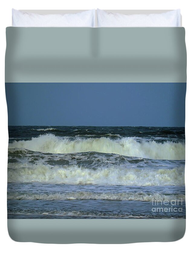 St Augustine Duvet Cover featuring the photograph Rough Surf #1 by D Hackett