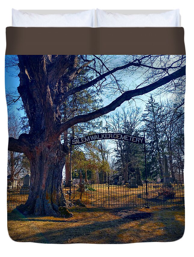 Salem-walker Cemetery Duvet Cover featuring the photograph Salem Walker Cemetery #2 by Michael Rucker