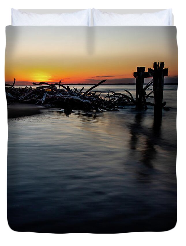Old Cattle Jetty Duvet Cover featuring the photograph The Old Cattle Jetty, Point Nepean #1 by Vicki Walsh