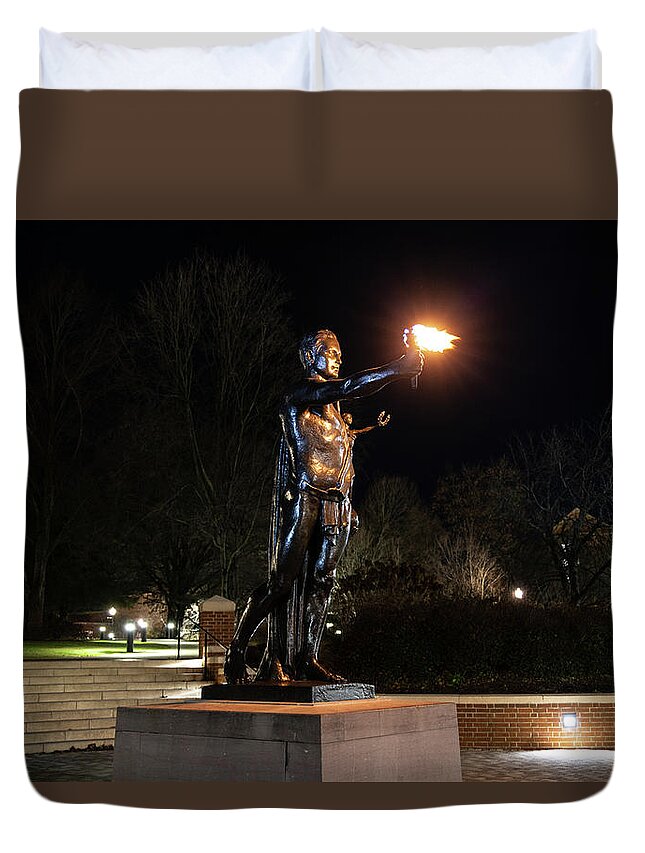 University Of Tennessee At Night Duvet Cover featuring the photograph Torchbearer statue at the University of Tennessee at night by Eldon McGraw