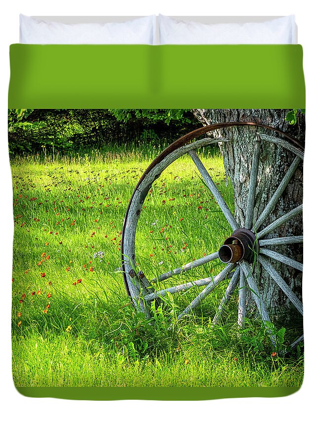 East Dover Vermont Duvet Cover featuring the photograph Wagon Wheel #1 by Tom Singleton