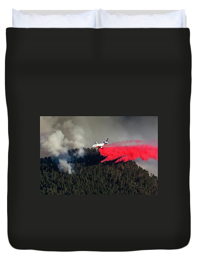 Dc-10 Duvet Cover featuring the photograph 10 Tanker DC 10 Dropping Slurry on Fish Fire by David M Porter