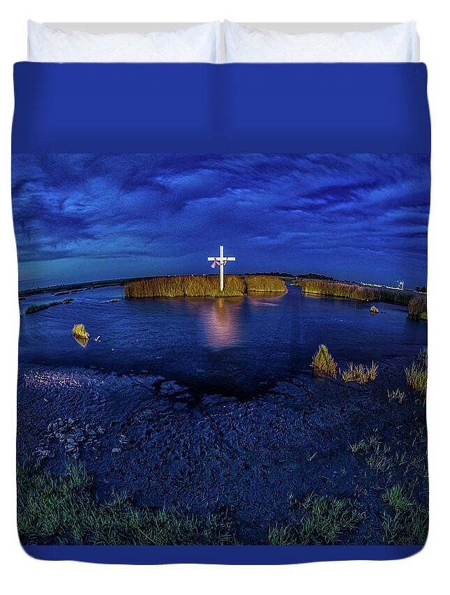Cross Duvet Cover featuring the photograph Poquoson Marsh Cross #11 by Jerry Gammon