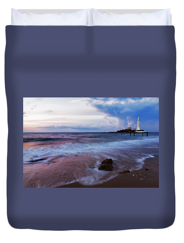 Whitley Duvet Cover featuring the photograph Saint Mary's Lighthouse at Whitley Bay #19 by Ian Middleton