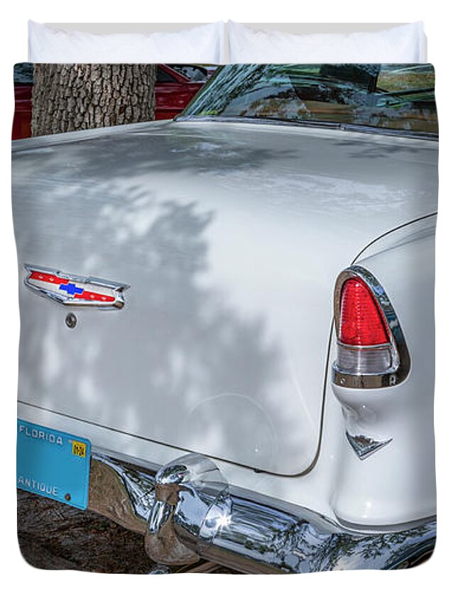 1955 Chevy Duvet Cover featuring the photograph 1955 Chevrolet Bel Air X124 by Rich Franco