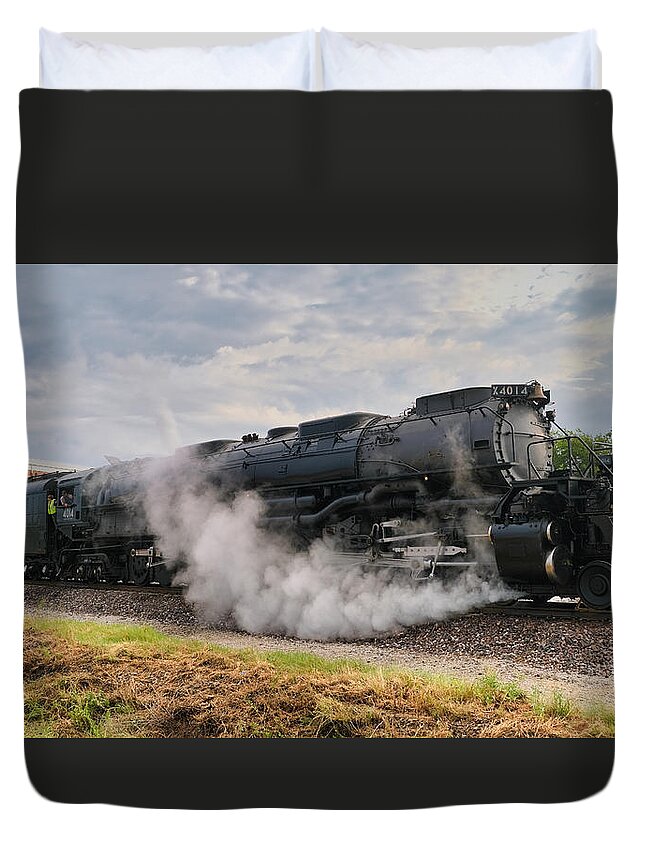 Big Boy #4014 Steam Locomotive Duvet Cover featuring the photograph Big Boy #4014 Steam Locomotive #4 by Robert Bellomy