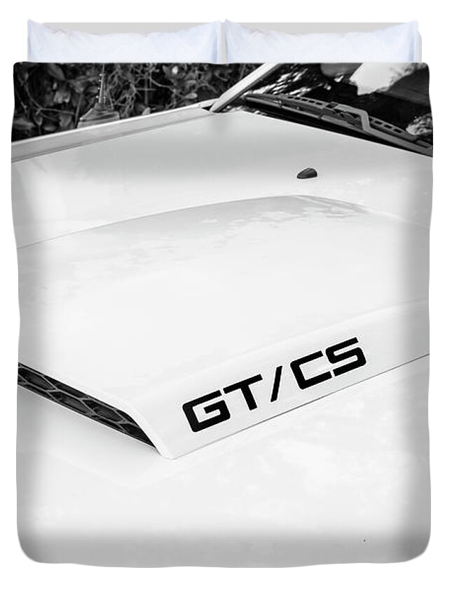 2008 White Ford Mustang Gt Cs California Special Duvet Cover featuring the photograph 2008 White Ford Mustang GT CS California Special X124 by Rich Franco