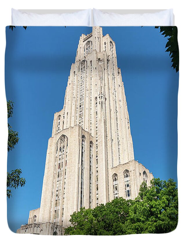 Pittsburgh Duvet Cover featuring the photograph Cathedral of Learning building at the University of Pittsburgh #3 by Steven Heap