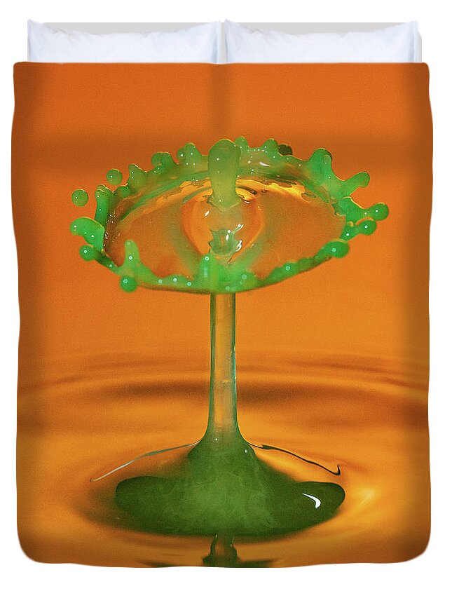 Waterdrop Duvet Cover featuring the photograph Water drop falling onto column of water #6 by Steven Heap