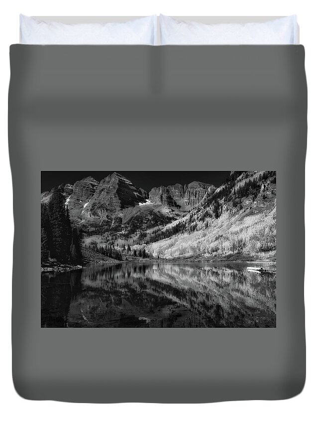 Co Duvet Cover featuring the photograph Colorado in Black and White by Doug Wittrock