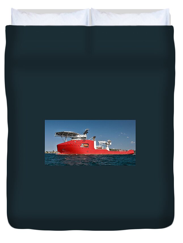 Ship Duvet Cover featuring the photograph A 106 meter Transport Ship with helipad at Sydney navy centenary by Geoff Childs
