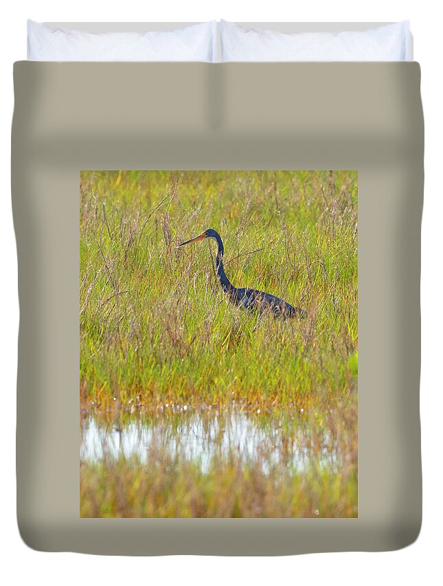 R5-2669 Duvet Cover featuring the photograph A Youngster out in the Grasslands by Gordon Elwell