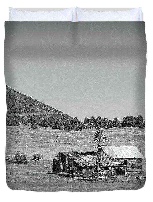 Landscape Duvet Cover featuring the photograph Abandoned in New Mexico Near Capulin Volcano by Debra Martz