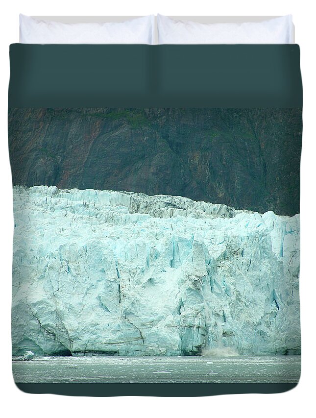 Alaska Duvet Cover featuring the photograph Alaskan Adventure 31 by Mike McGlothlen
