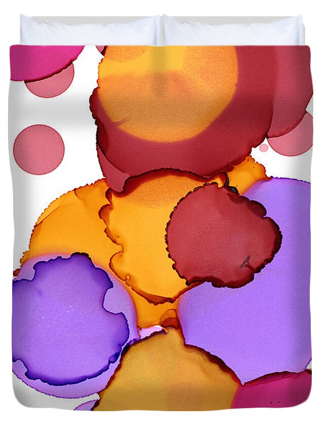 Abstract Duvet Cover featuring the painting Alcohol Ink Improvisation 12130 by Bentley Davis