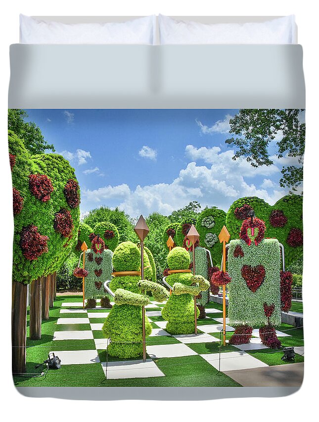 Alice In Wonderland Display At Atlanta Botanical Gardens Chess Board Plant Tree Sculpture Sculptures Pawn Playing Card Ace Sunny Day Duvet Cover featuring the photograph Alice in the Gardens by Ed Stokes