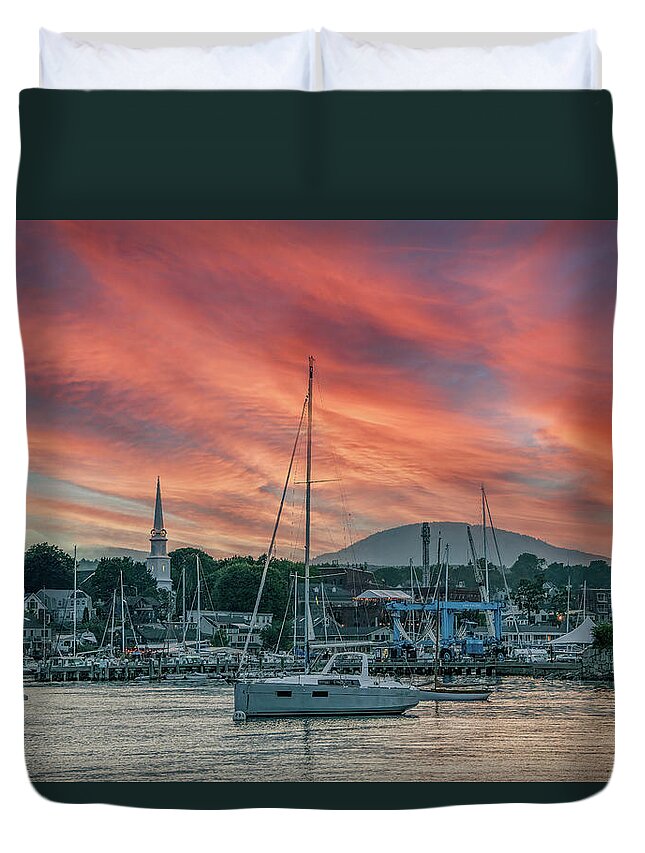 Maine Duvet Cover featuring the photograph Approaching the Harbor at Sundown by Marcy Wielfaert