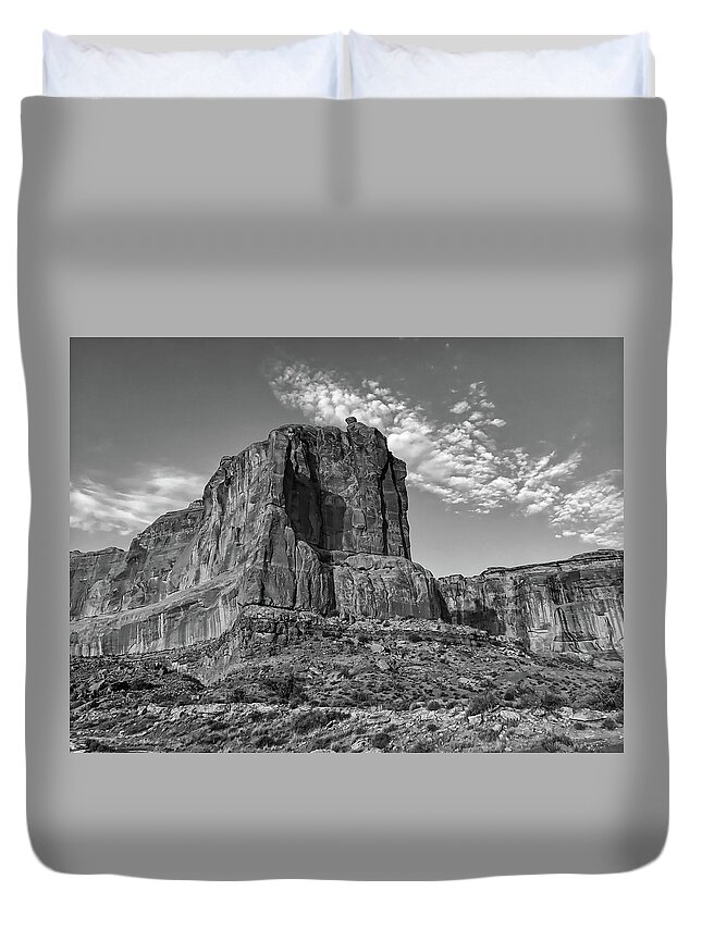 Archesnationalpark Duvet Cover featuring the photograph Arches NP in BW by Pam Rendall